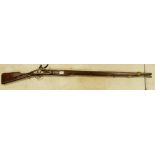 A LATE 20TH EARLY 21ST CENTURY CONTENTIAL MILTERY FLINTLOCK MUSKET WITH RAMROD: overall L 140 cm