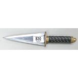 Witches Dagger: black handle,