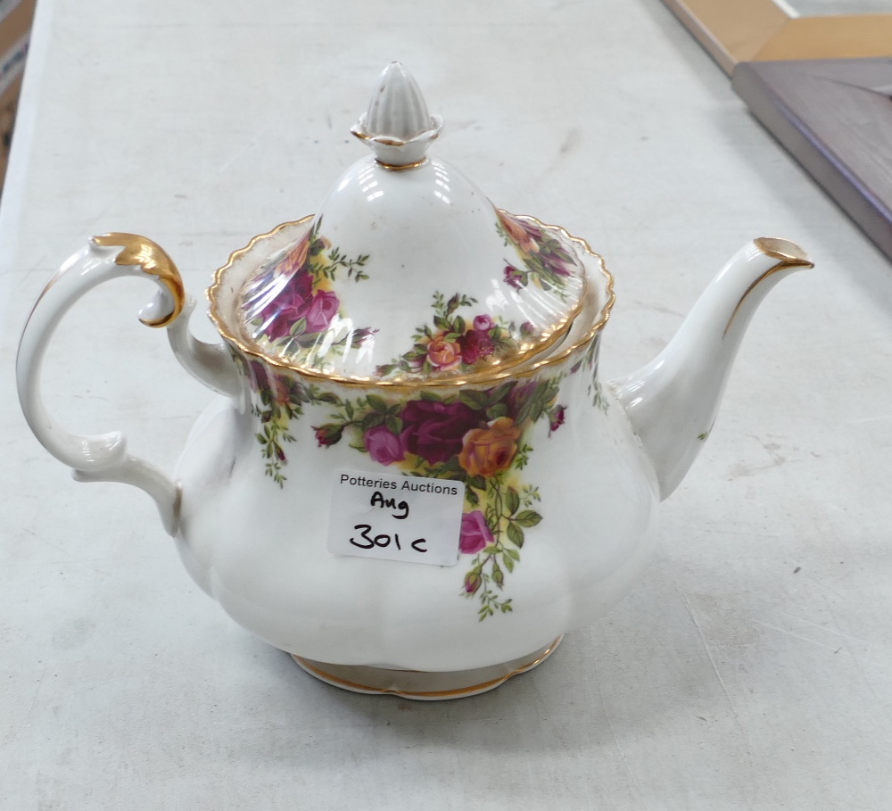 Royal Albert Old Country Rose Teapot: