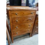 1930's Oak Chest of 4 drawers: