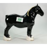 Beswick black shire: model 818 ( 1 leg damaged)