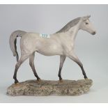 Beswick Connoisseur Moonlight: Model 2671 on ceramic plinth