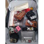 Mixed collection of items to include: View master cards, romo colour 3d cards, viewers, lesley