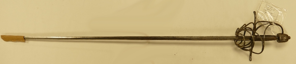 Italian swept hilt rapier c1600 signed PICINI: Measuring 121cm.