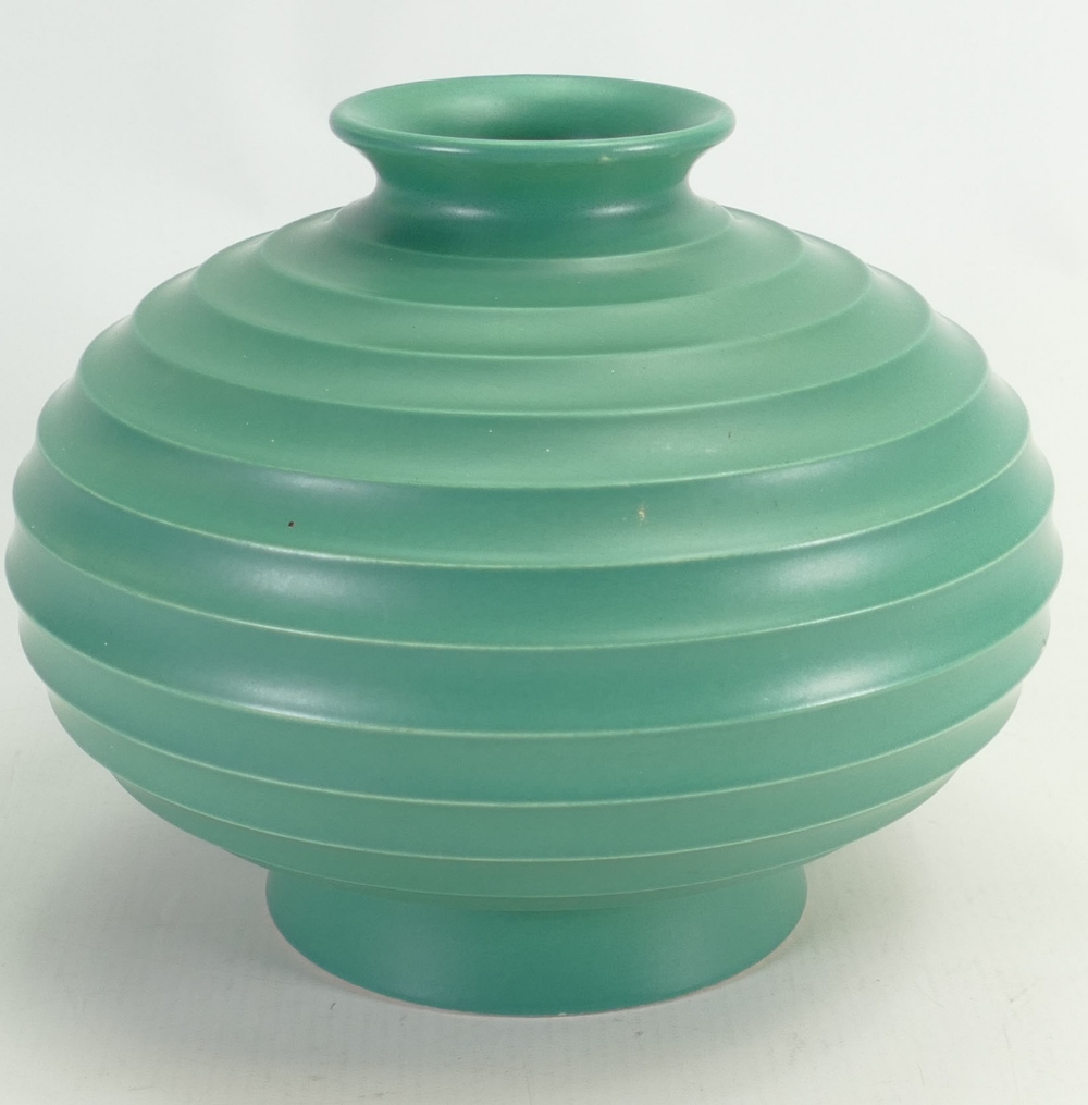 Wedgwood green squat turned vase by Keith Murray: h 16cm, d21cm.