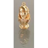 9ct gold charm: A bust of William Shakespeare, 5.2 grams.
