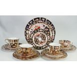 Collection of Royal Crown Derby & Imari pattern china: Three RCD plates - 15.5cm, 22.5cm & 24cm.