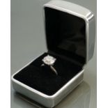 5ct certified diamond single stone Solitaire and platinum ring: IGL 2014 certificate states 5.