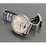 Seiko gents quartz chronograph sports 100 wristwatch: With stainless steel bracelet.
