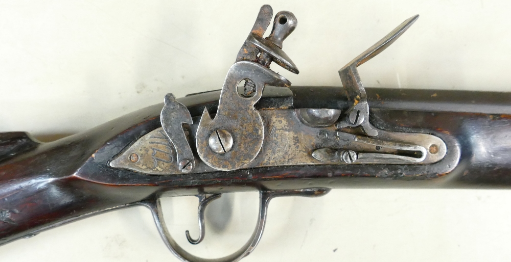 Large dog lock Blunderbuss: Faded emblems/coat of arms on lock, - Image 5 of 5