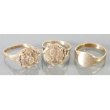 9ct gold items: Including 2 x 9ct signet rings set with coins of Emperadon Maximiliano and 9ct