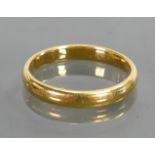 22ct gold wedding ring: Size M, 3.4 grams.
