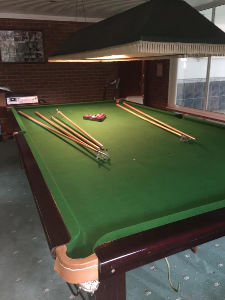 Full Sized Riley Mahogany Snooker Table: to be sold off site in the Madeley Area, complete with - Image 2 of 7