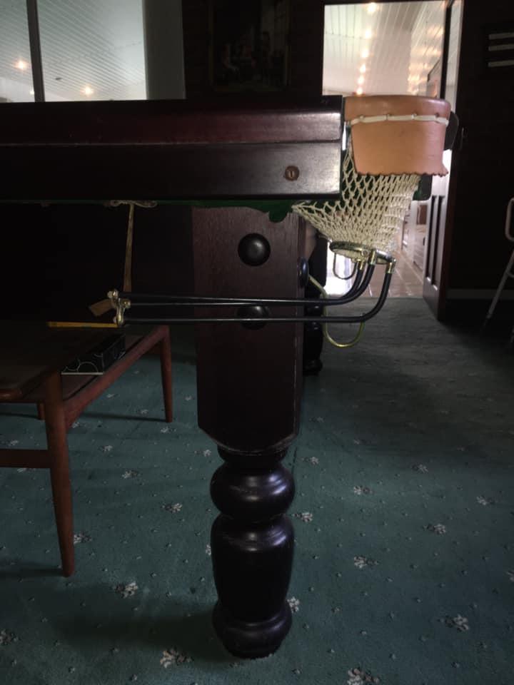 Full Sized Riley Mahogany Snooker Table: to be sold off site in the Madeley Area, complete with - Image 5 of 7