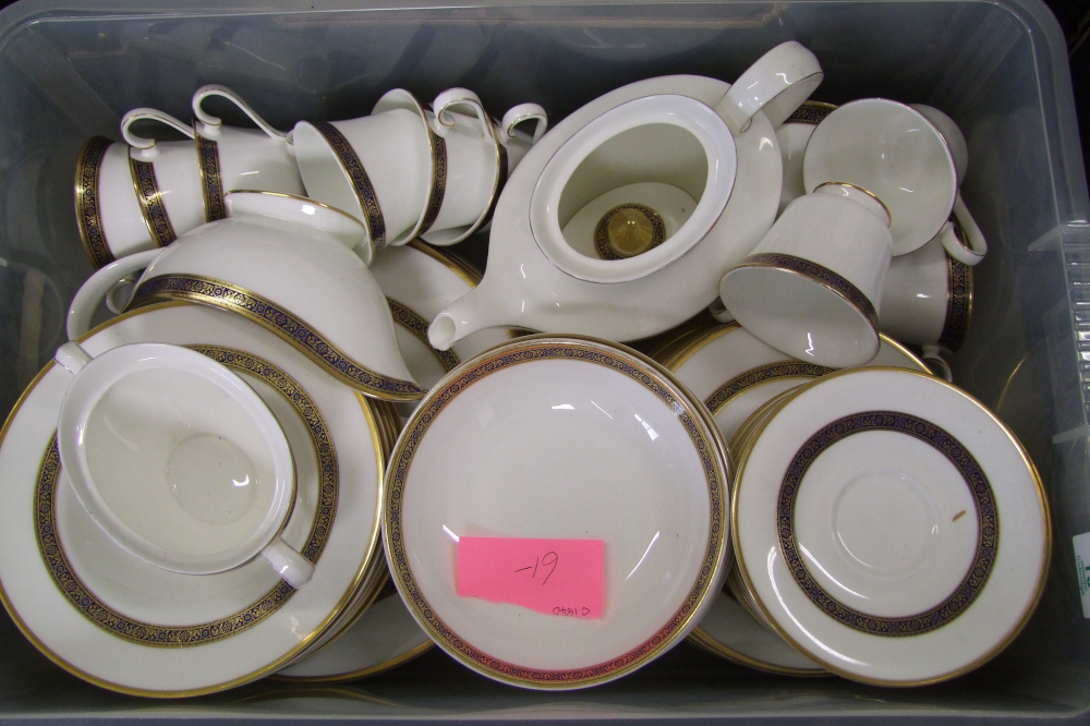 Royal Doulton Harlow Patterned Dinner & Tea Ware: showing signs of ware and nips to teapot, 61