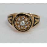 Victorian 15ct gold mourning ring: Set pearls with black enamel decoration, misshapen. Weight 3.3g.