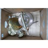 A mixed collection of items to include: large copper Kettle, Brass Dinner Gong,