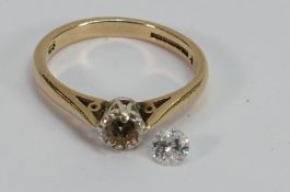 9ct gold diamond ring: with detached .25ct diamond, 2.7g.