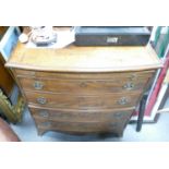 Georgian Mahogany Bow Fronted Chest of 4 Drawers: