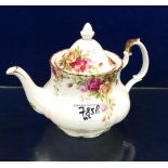 Royal Albert Old Country Roses: medium teapot