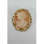 9ct gold mounted cameo: Measures 37mm high, weight 6.2g.