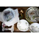 A mixed collection of items to include: Wedgwood & Franklin Mint decorative wall plates,