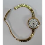 9ct gold ladies Omega vintage watch with 9ct gold bracelet: gross weight 25.