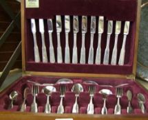 A cased Viners silver plated cutlery set: