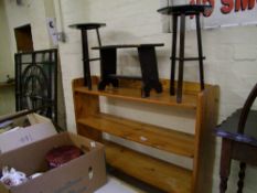 Pine shelving unit: together with two small oriental occasional tables and rustic stool (4)