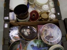 A mixed collection of mixed ceramic items: commemorative mugs, wall plates etc (2 trays)