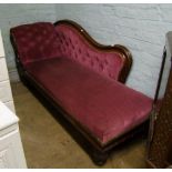 Victorian rosewood chaise longue: 200cm in length