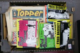 A collection of items to include vintage comics: Beezer, Victor, Pow and Topper together with a