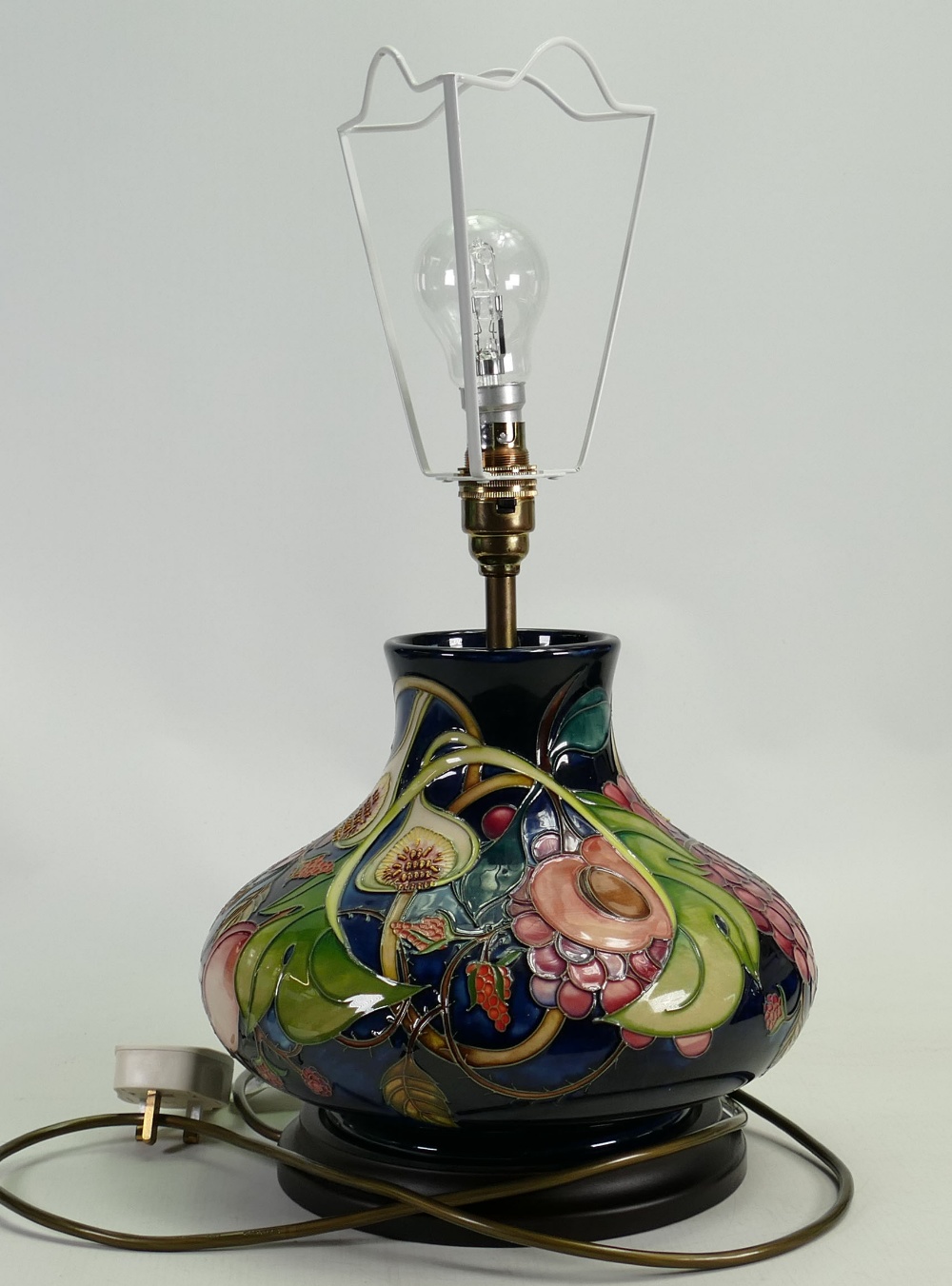 Moorcroft Prestige Queens Choice squat lamp base: Height 22cm.