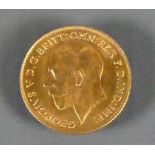 Gold HALF Sovereign dated 1915:
