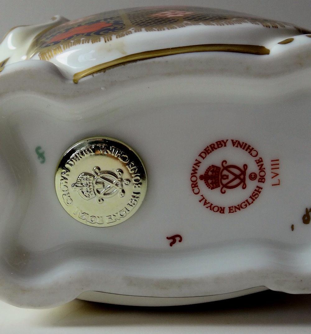 Royal Crown Derby paperweight GUMPS ELEPHANT: Silver stopper, NO certificate, original box. - Image 2 of 3