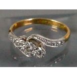 18ct gold & platinum Diamond ring: Size L, 2.4g.