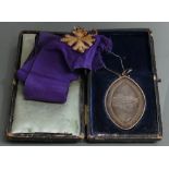 Early 20th century silver medal for The Society of Promoting Christian Knowledge: Dated 1907 in