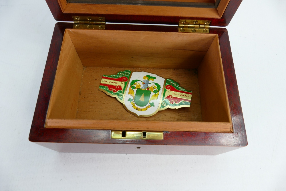 Mahogany humidor / cigar box: A fine quality box measuring 21cm x 14cm x 11cm high. - Image 4 of 5
