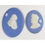 Wedgwood blue portrait plaques George III & 19th century Benjamin Franklin: Height of largest 13cm.