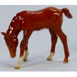 Beswick Chestnut grazing Foal 946: (Good restoration to legs).