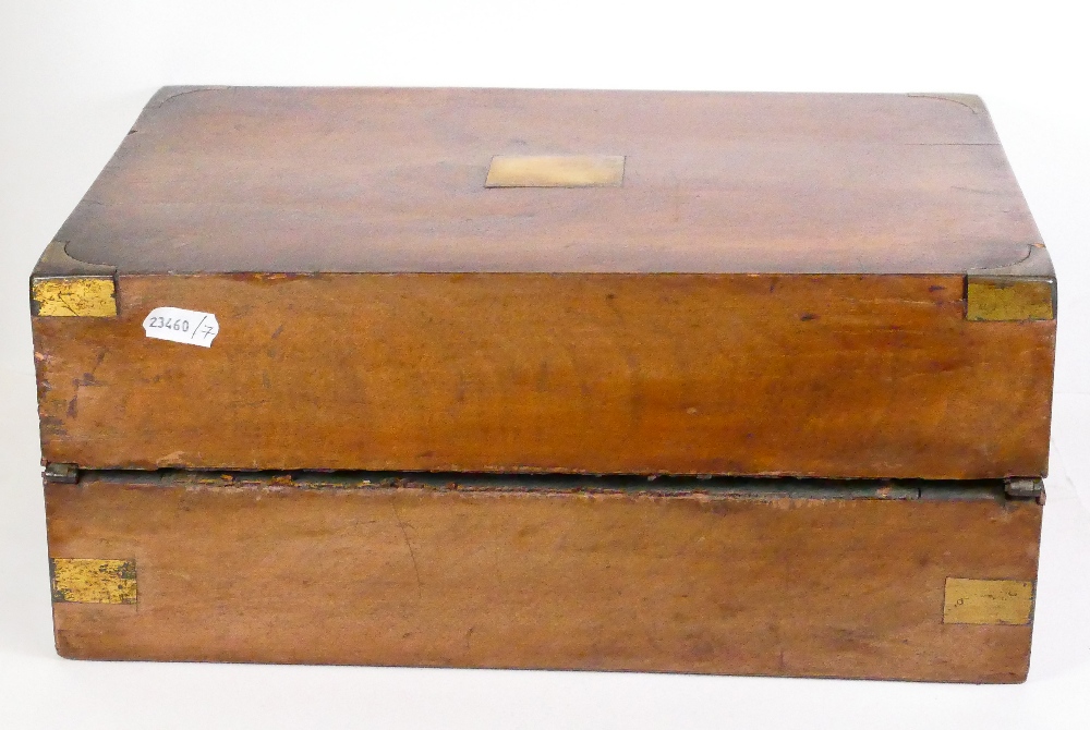 19th century Walnut writing box: Complete with both original inkwells, 34.5cm wide. - Image 3 of 3