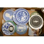 A collection of Wedgwood Jasperware & pottery items including: Plaques, various plates, tile, etc.