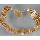 9ct gold gate bracelet: Weight 11.7g, damaged.