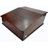 19th century Mahogany clerks desk: Measures 48cm x 39.5cm x 18cm high max.