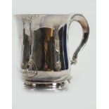 Silver hallmarked mug Sheffield 1962: Gross weight 276g maker EV.