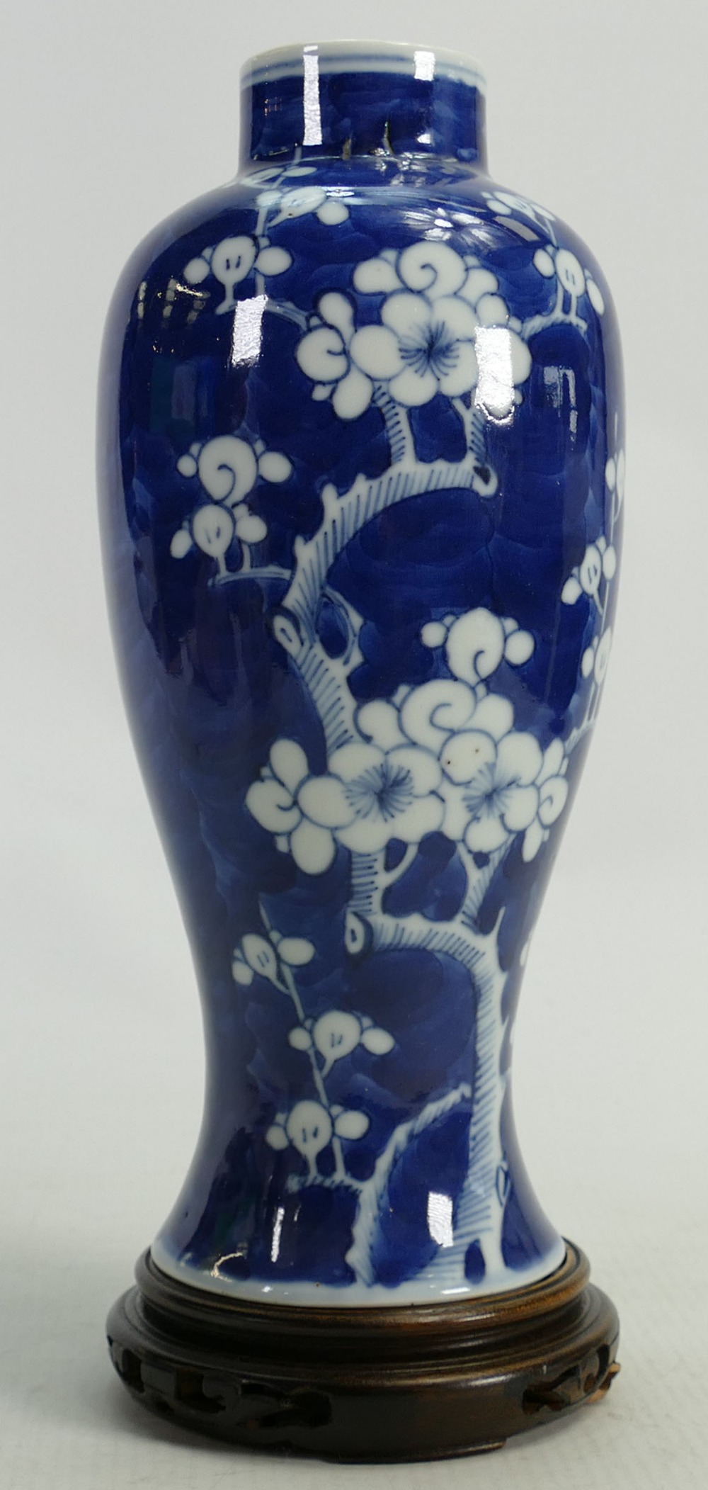19th century Chinese vases: Including Cantonese vase (damaged to top rim) and another Chinese blue - Image 5 of 12