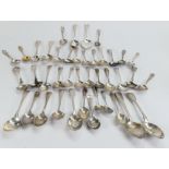 41 x hallmarked English silver spoons: Mostly tea spoons and includes many Georgian examples.