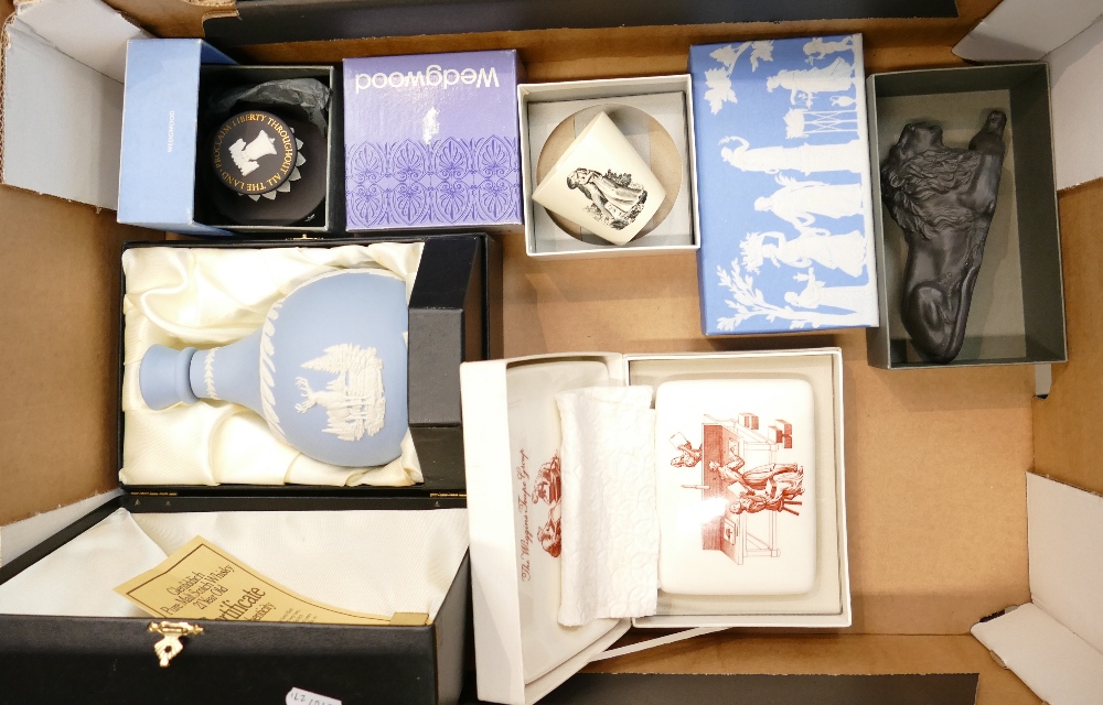 A collection of Wedgwood boxed items to include: Glenfiddich decanter, Basalt lion,