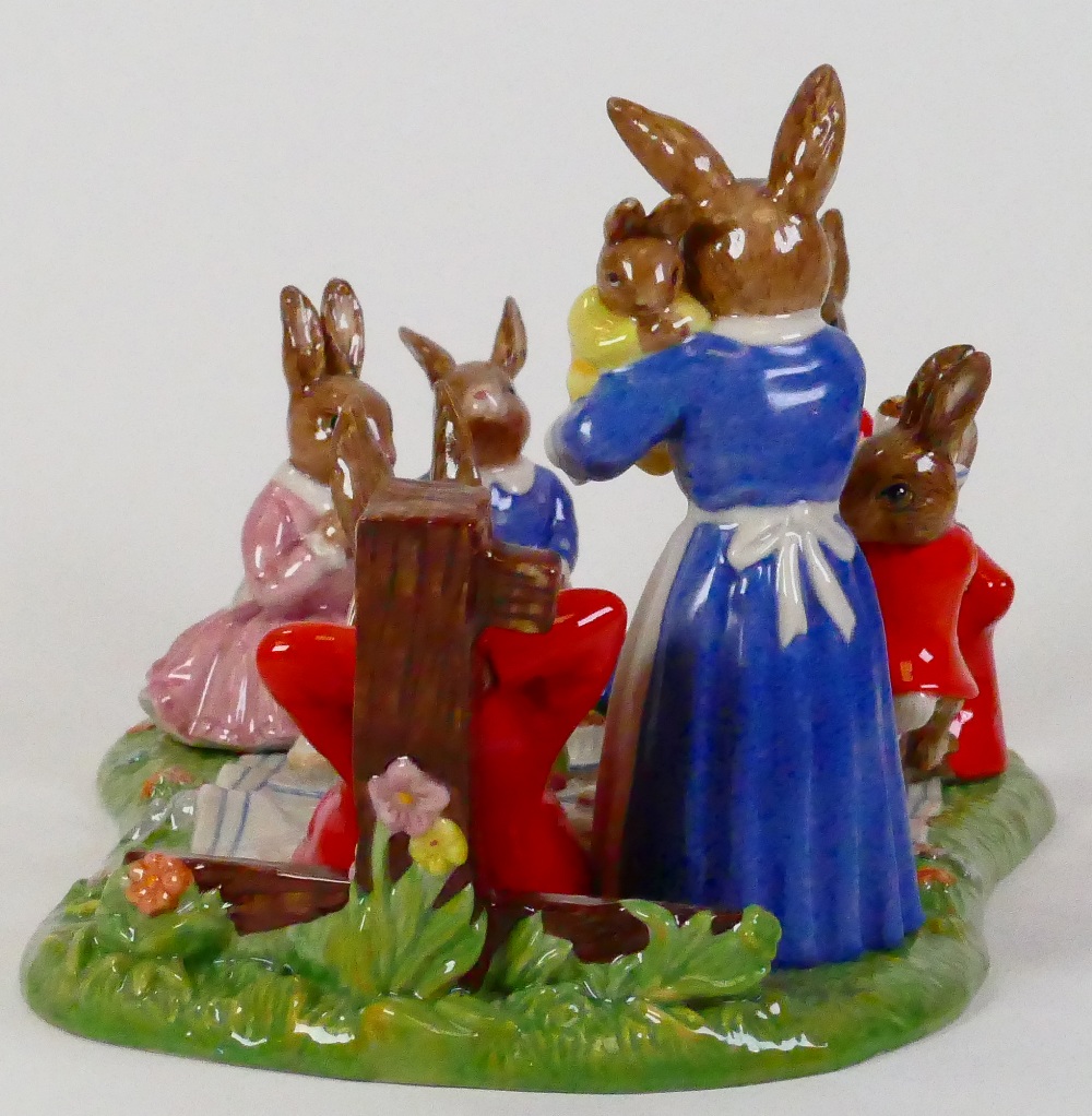 Royal Doulton Bunnykins Tableau piece Family Picnic: DB481, limited edition, boxed with certificate. - Image 3 of 5