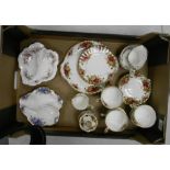 A collection of Royal Albert Items to include: Old Country Rose Tea Set, Moonlight Rose & Lavender